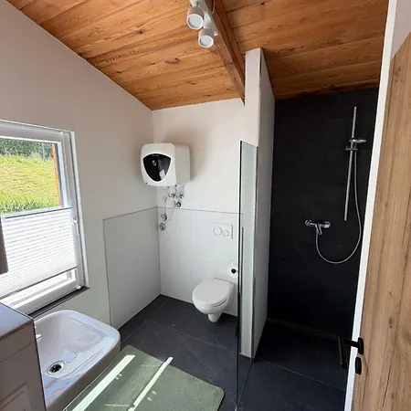 Panorama Fahner Hoehe Nahe Erfurt Mit Klimaanlage *
